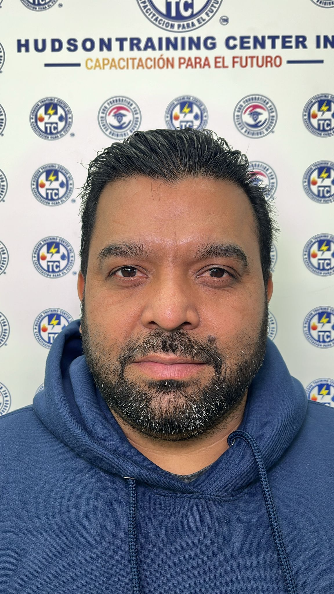 EDUARDO R DIAZ